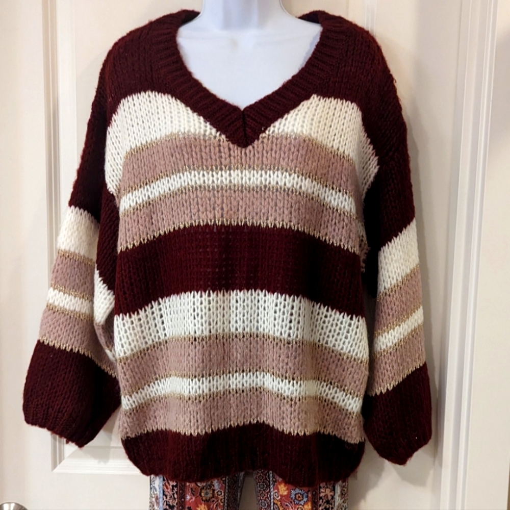 (NWT) "Vine & Love" Sweater Size Small